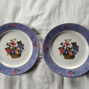 ONEIDA STONEWARE Set of 2 Salad Plates. 8 x 8